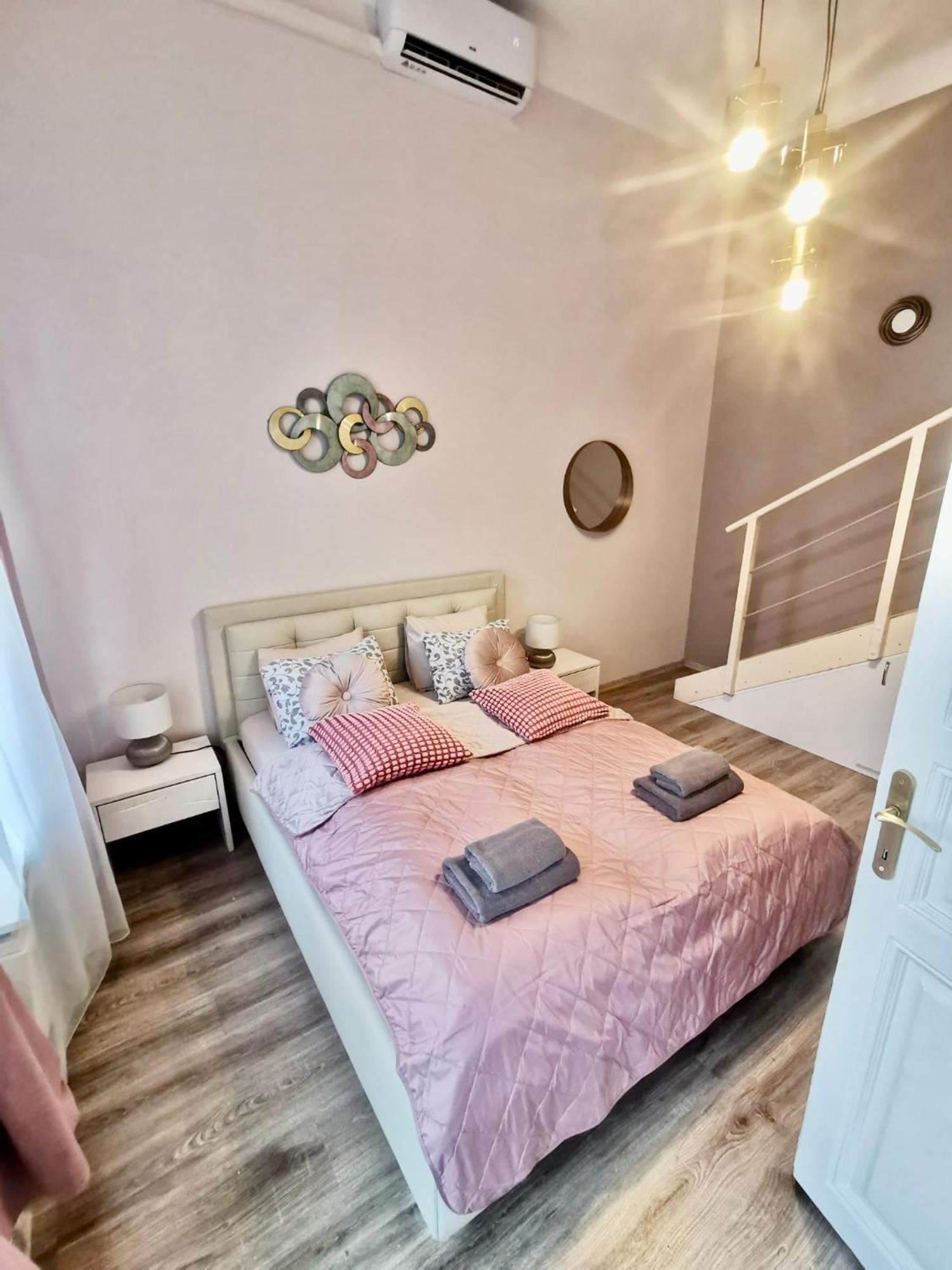 Goldcentral Apartment Comfort Budapešť Exteriér fotografie