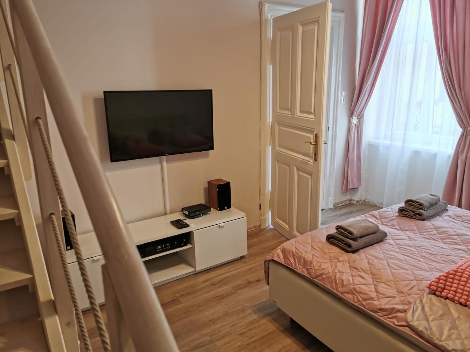 Goldcentral Apartment Comfort Budapešť Exteriér fotografie